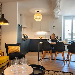  Appartement Duplex Contemporain Dans Maison Du Xviieme Siecle